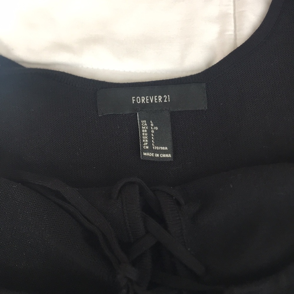 Crop Tops 2 for $12 - Picture 2 of 8